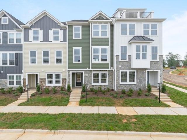 Townhouse for sale in Virginia