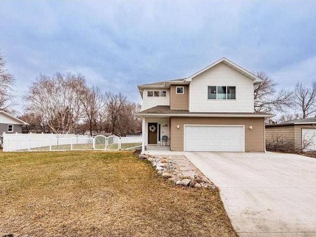House for sale in Horace, North Dakota