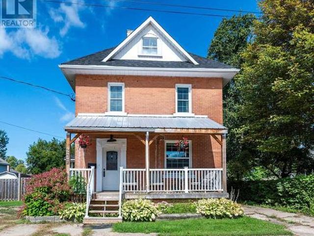 House for sale in Pembroke, Ontario