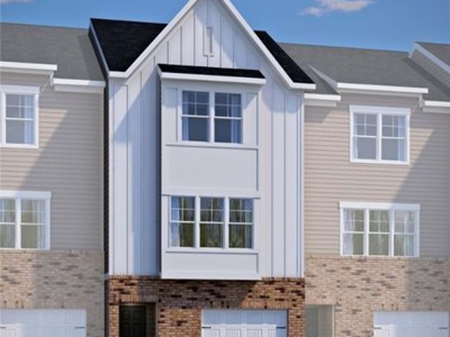 Townhouse for sale in Virginia