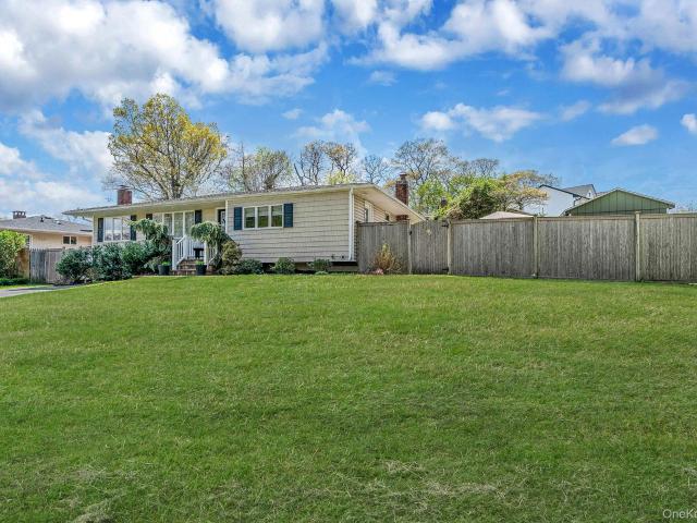 House for sale in Saint James, Town of Smithtown