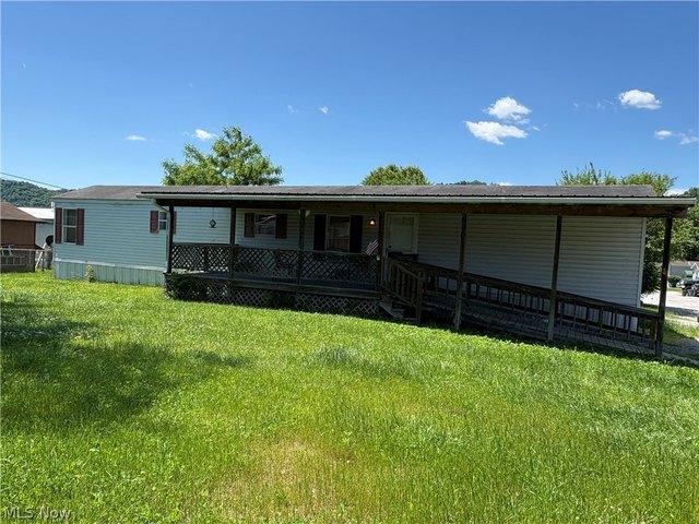House for sale in New Martinsville, West Virginia