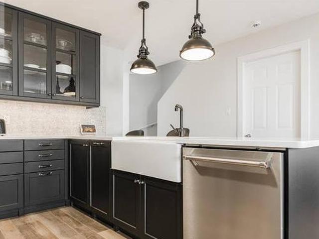 House for sale in Edmonton
