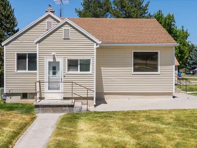 House for sale in Cache, Utah