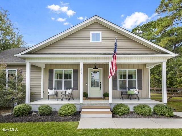 House for sale in Hampstead, Pender County
