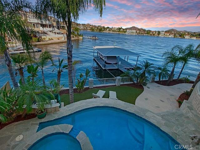 House for sale in Canyon Lake, California