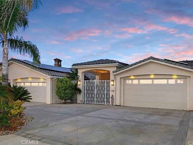 House for sale in Canyon Lake, California