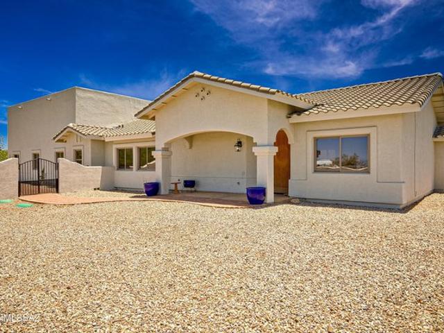 House for sale in Vail, Arizona