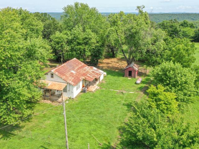 House for sale in Cedarcreek, Missouri
