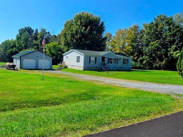 House for sale in Canastota, New York