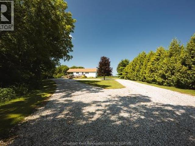 Farm for sale in Chatham–kent, Ontario