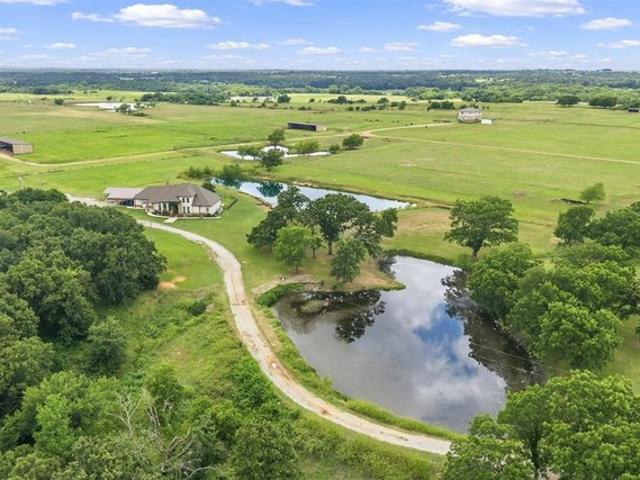 House for sale in Elmore City, Oklahoma