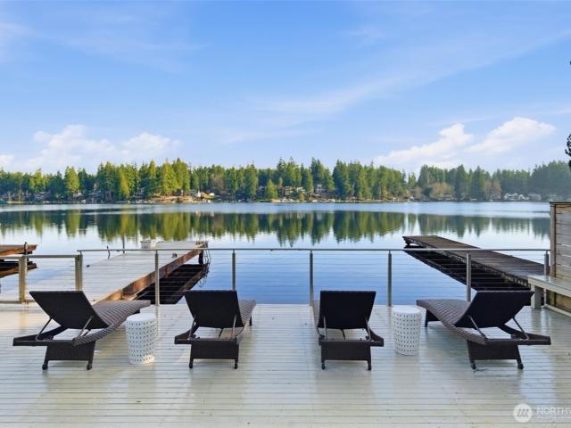 House for sale in Black Diamond, Washington