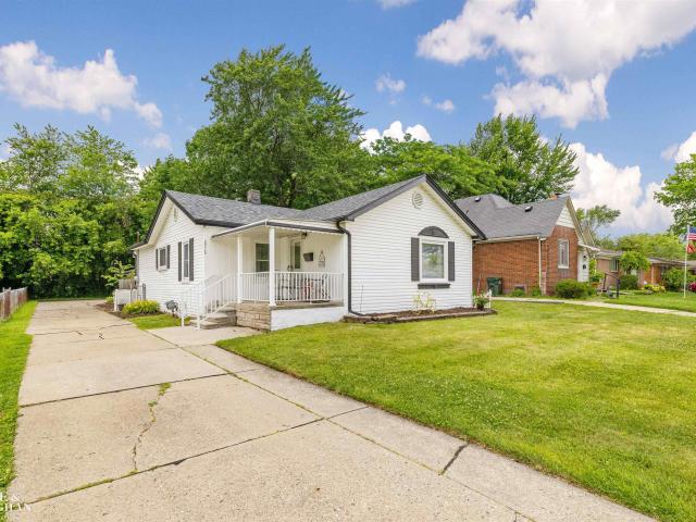 House for sale in Saint Clair Shores, Michigan