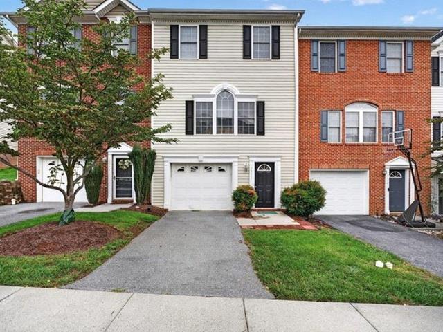 Townhouse for sale in Virginia
