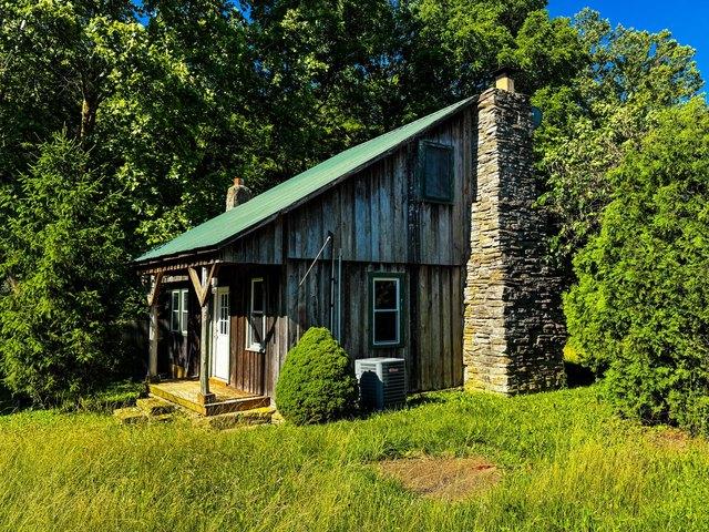 House for sale in Springfield, Kentucky