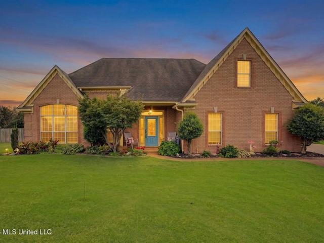 House for sale in Southaven, Mississippi