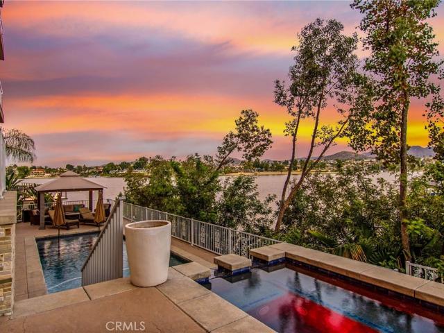House for sale in Canyon Lake, California