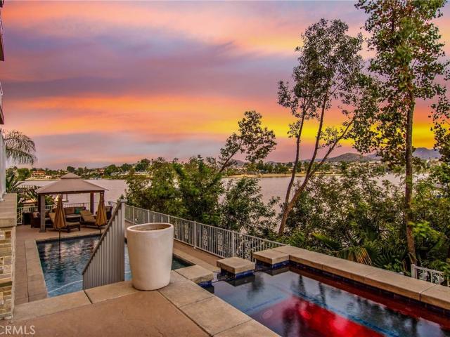 House for sale in Canyon Lake, California