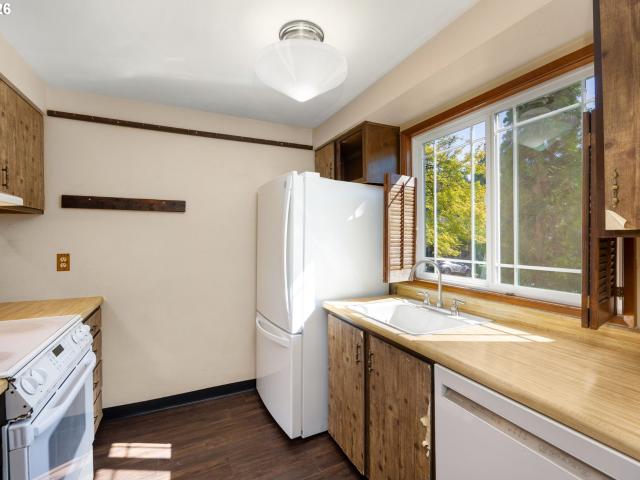 Condo for sale in Oregonia