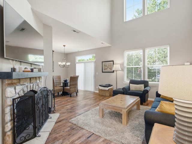 Townhouse for sale in Lindenhurst, Illinois