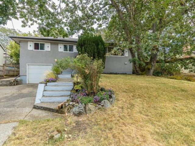 House for sale in Victoria, British Columbia
