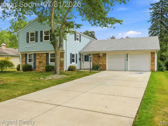 House for sale in Troy, Michigan