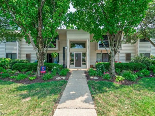 Condo for sale in Westlake, Ohio