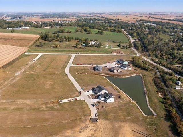 Land for sale in Linn, Iowa