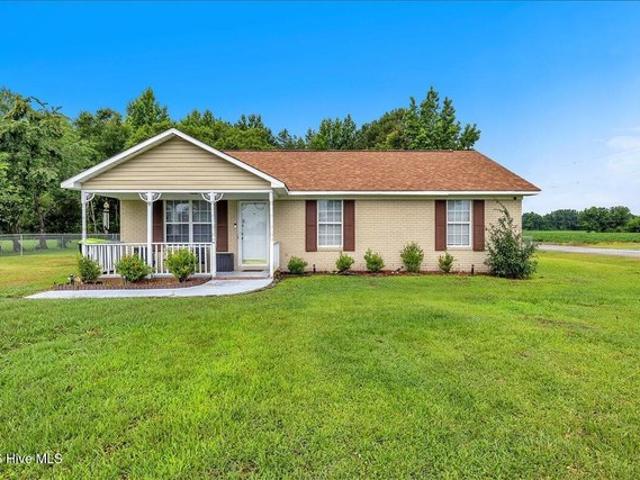 House for sale in Burgaw, North Carolina