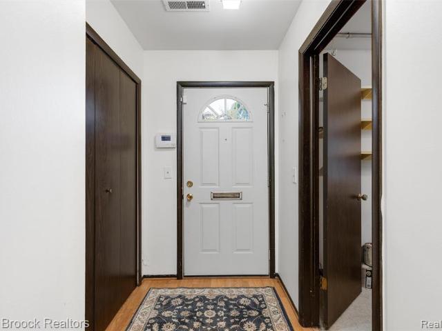 Condo for sale in Southfield, Michigan