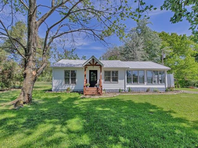 House for sale in Westmoreland, Middle Tennessee