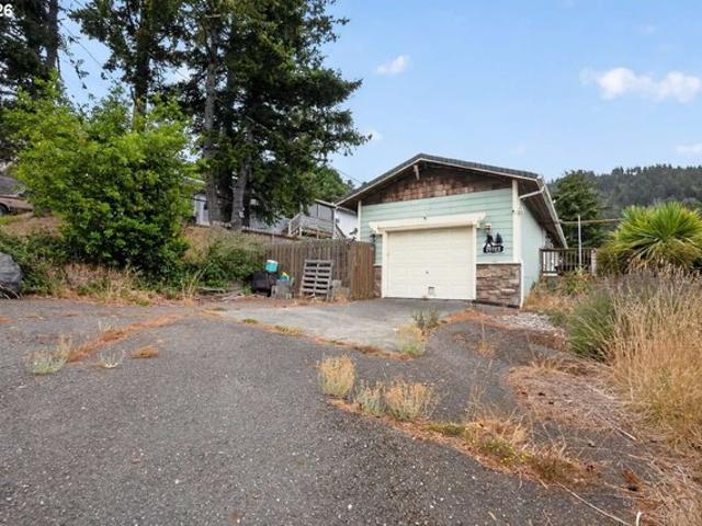 House for sale in Gold Beach, Curry County