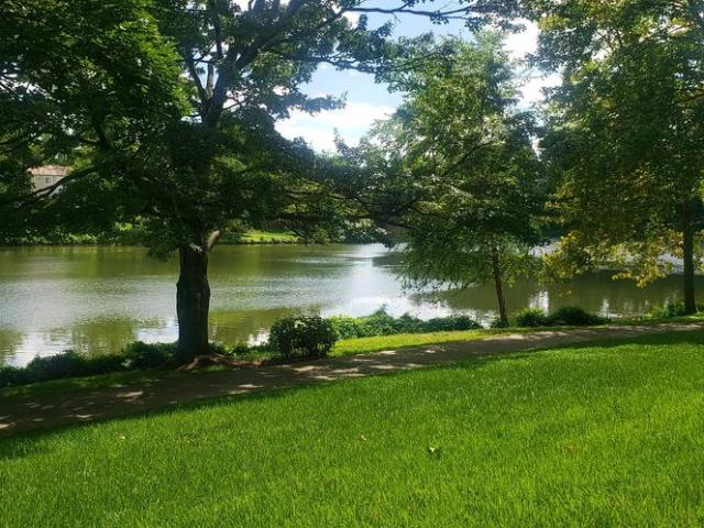 Condo for sale in Virginia