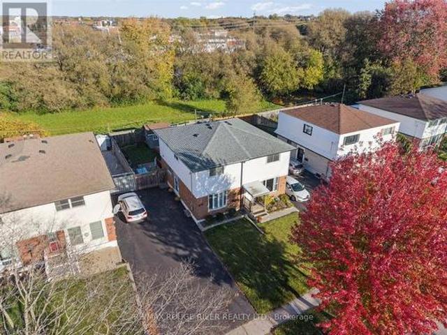 House for sale in Vanier, Oshawa
