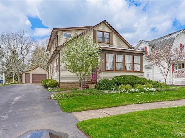House for sale in Niagara, New York