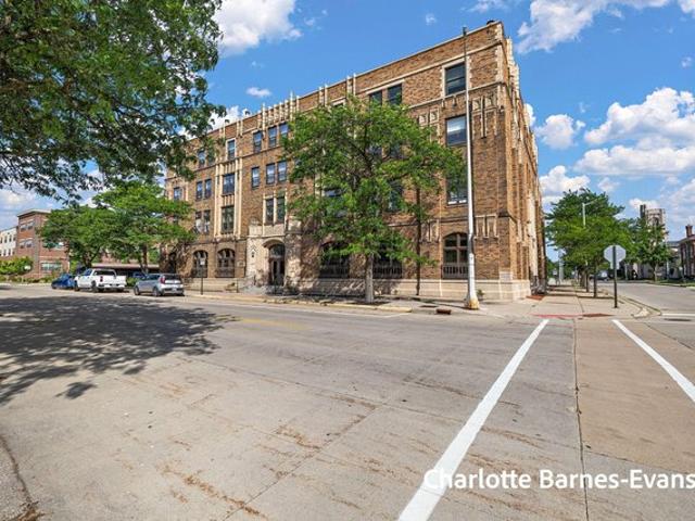 Condo for sale in Muskegon, Michigan