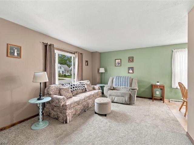 House for sale in Wickliffe, Lake County