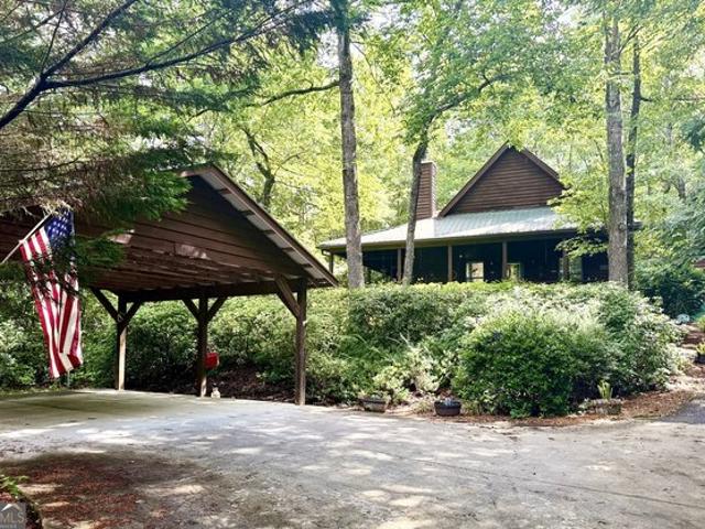 House for sale in Sautee Nacoochee, Georgia