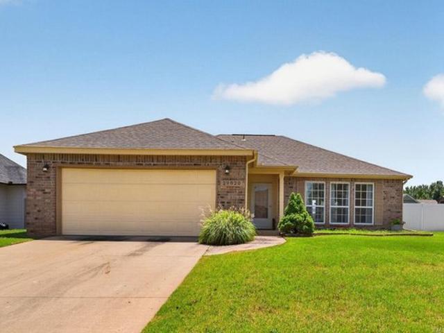 House for sale in Coweta, Oklahoma