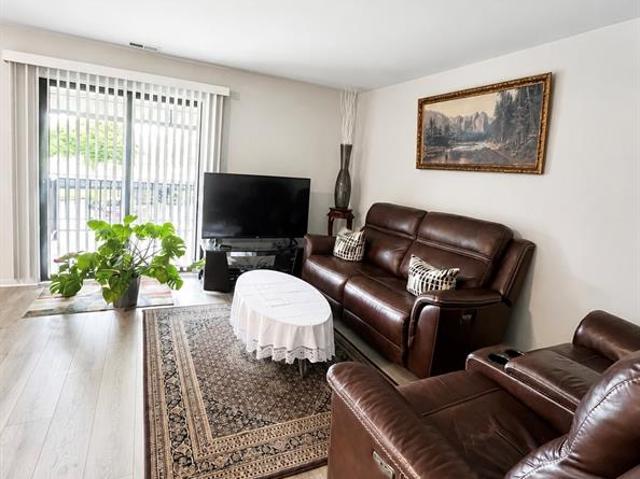 Condo for sale in Roseville, Michigan