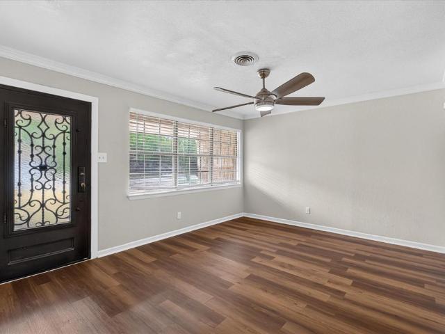 House for sale in Farmers Branch, Dallas County
