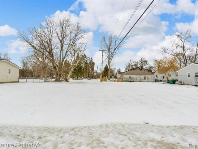 Land for sale in Troy, Michigan