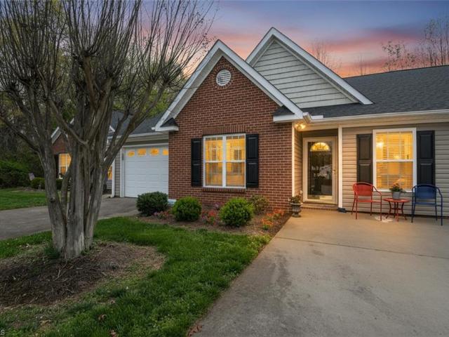 Townhouse for sale in Clemmons, North Carolina