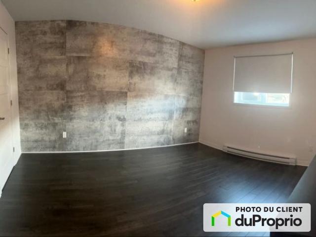 Apartment for rent in Carignan, Montérégie