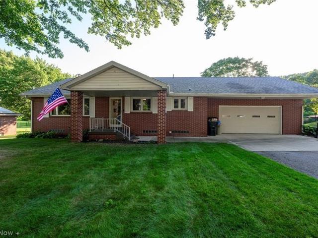 House for sale in Dover, Ohio