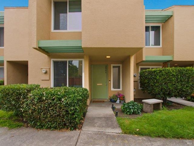 Townhouse for sale in Santa Rosa, California