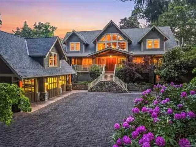 House for sale in Saanich, British Columbia