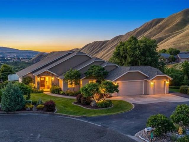 House for sale in Wenatchee, Washington