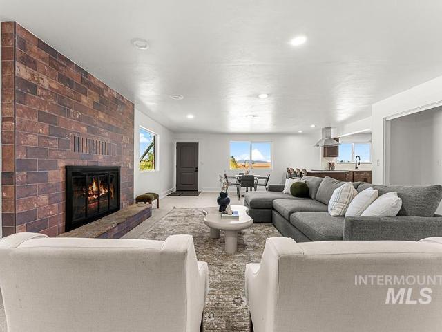 House for sale in Caldwell, Gem County